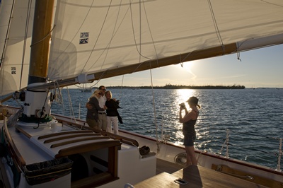 NY sailboat America 2.0 deck