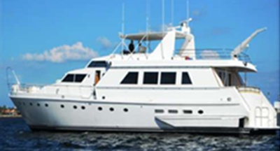 NYC charter yacht Justine port