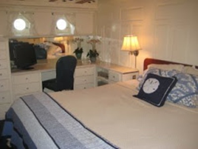 Charter yacht Mariner III stateroom